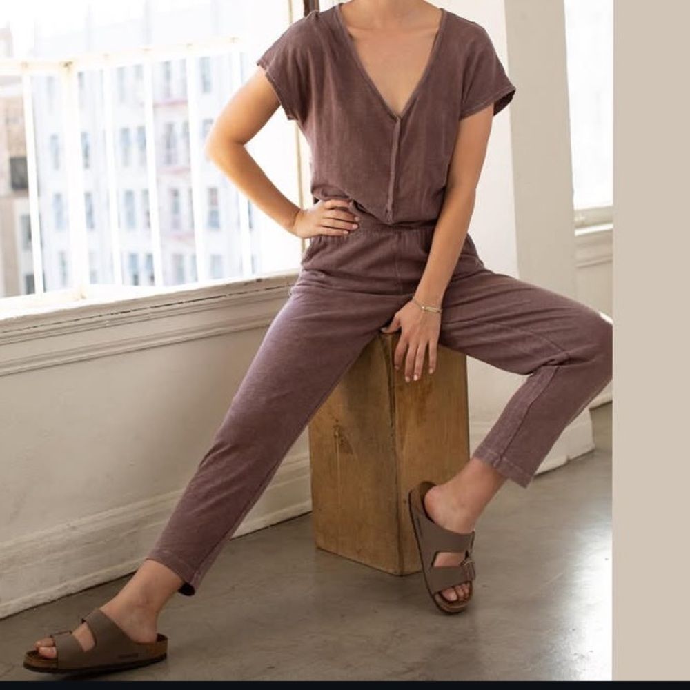 NWT HELLO NITE 100% cotton Gray Jumpsuit. Size Small